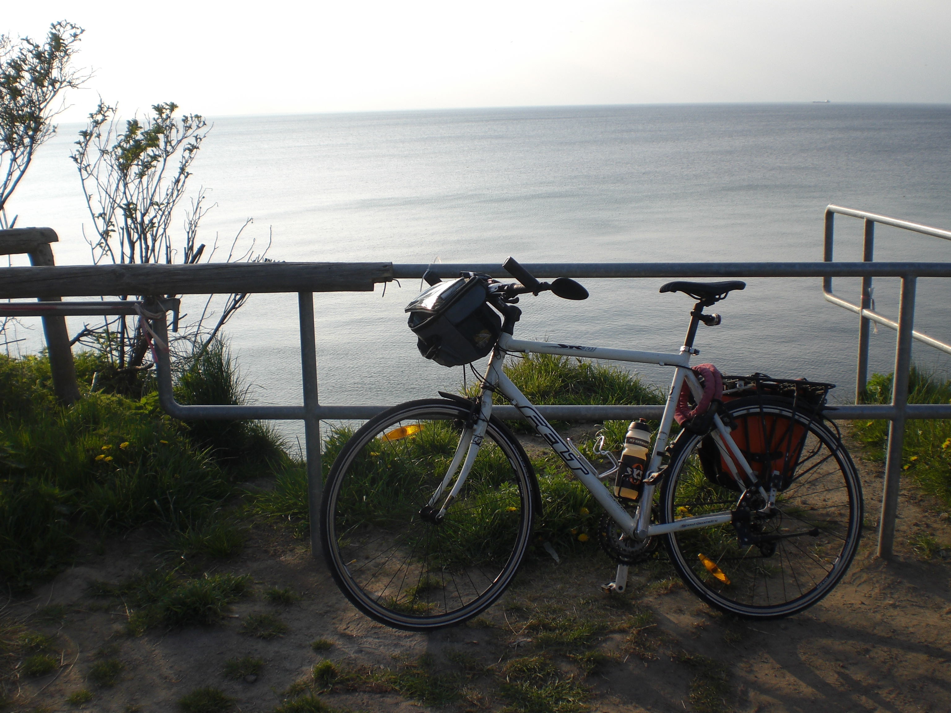 Once you have reached the cliff coast you can park you bike and enjoy the view